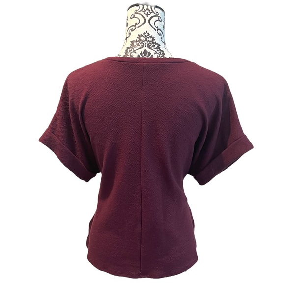 Express Textured Tie Waist Top - Picture 3 of 5